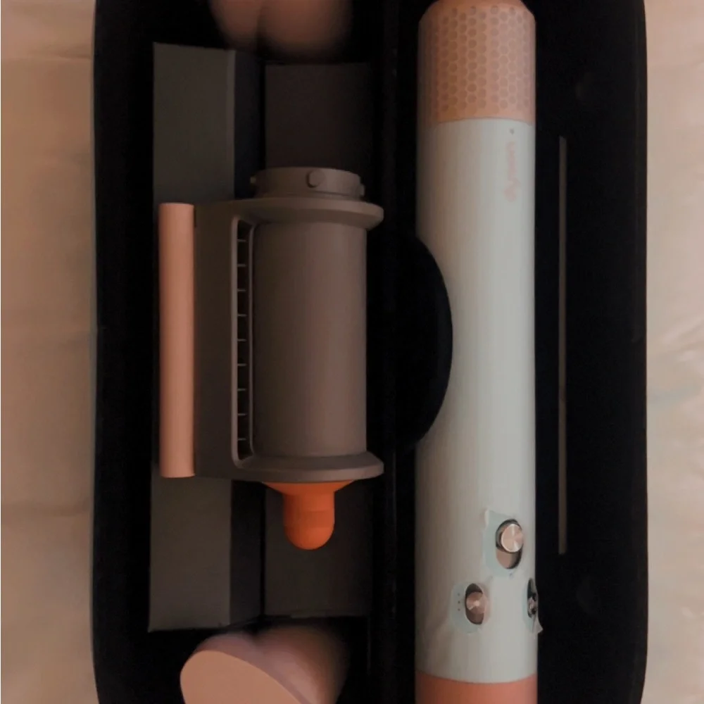 Dyson Hair Styling tool